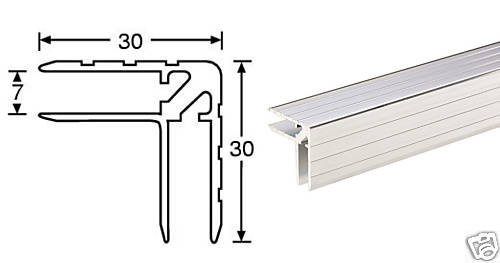 Angolare doppio 30x30 incastro 7mm