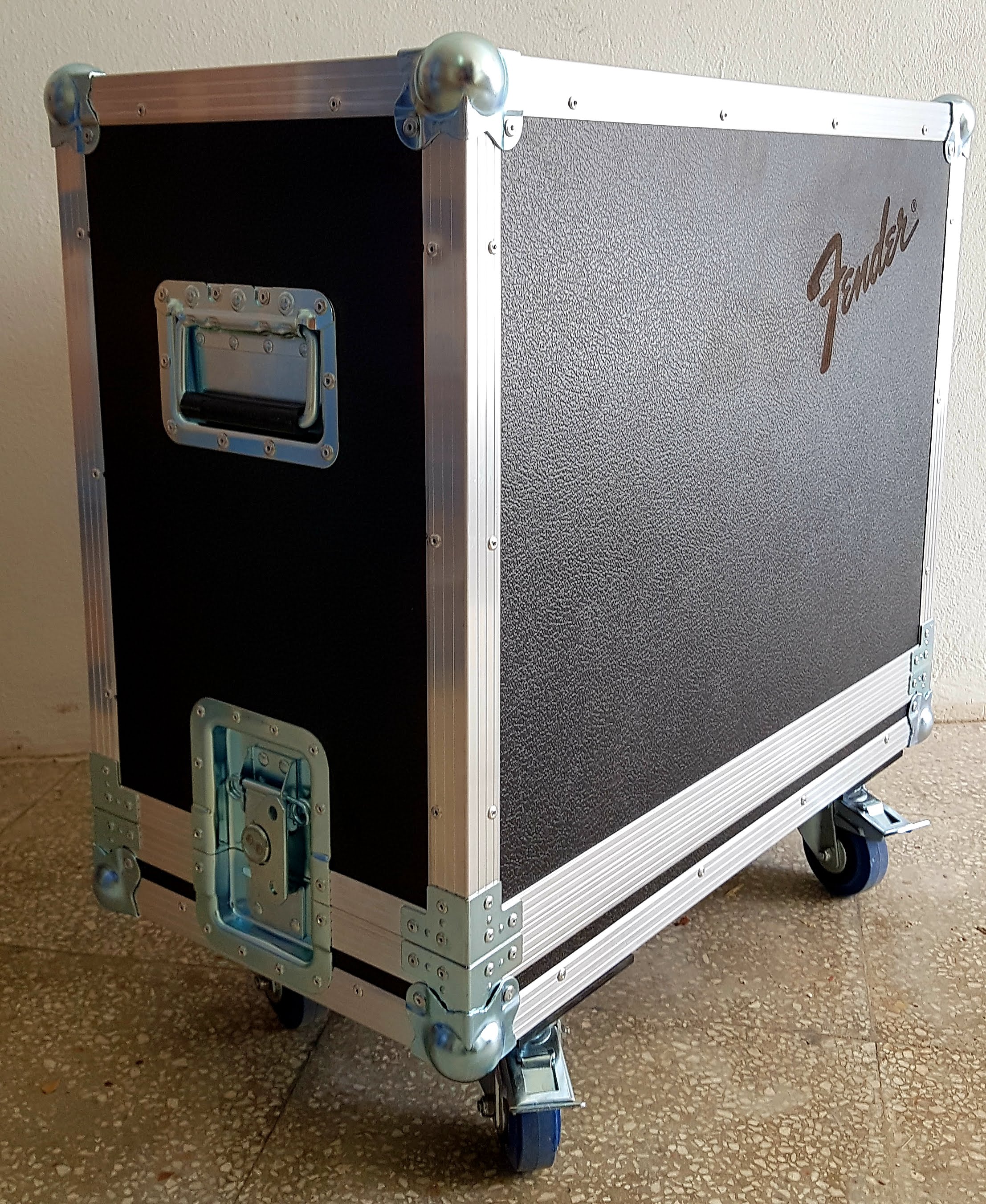 FLIGHTCASE PER FENDER BASSMAN Ltd